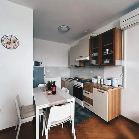 Lejla Apartment Koper Exterior photo